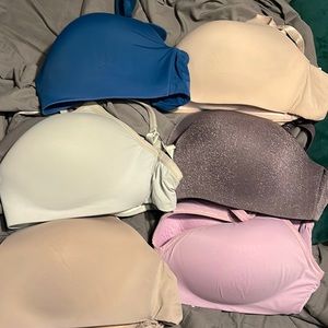 Victoria’s Secret 38DD wireless bras